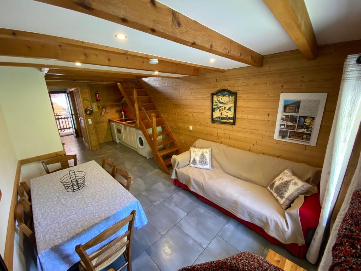 לז אור L Alpin Bel Appartement Avec Terrasse Dans Vieille Ferme De Montagne Renovee מראה חיצוני תמונה