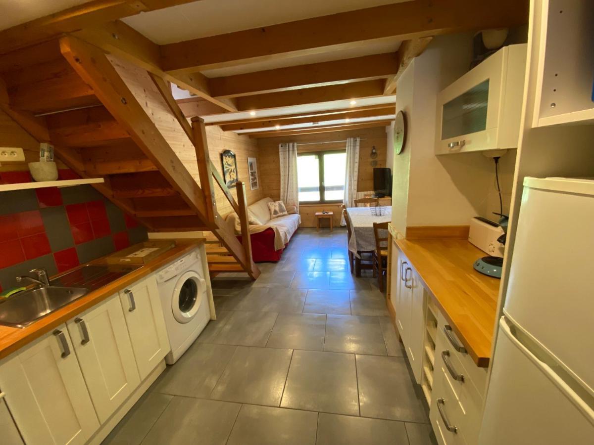 לז אור L Alpin Bel Appartement Avec Terrasse Dans Vieille Ferme De Montagne Renovee מראה חיצוני תמונה