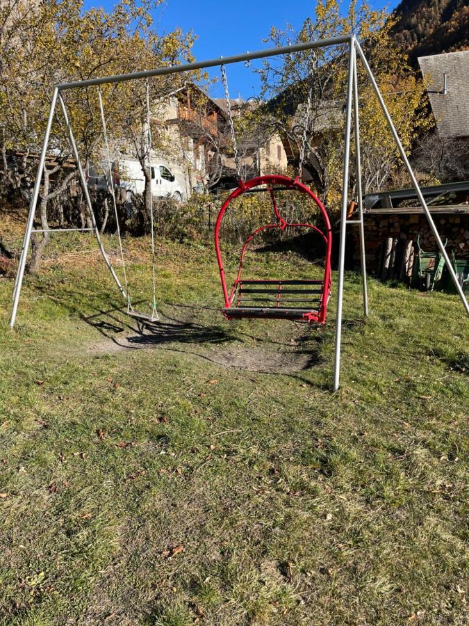 לז אור L Alpin Bel Appartement Avec Terrasse Dans Vieille Ferme De Montagne Renovee מראה חיצוני תמונה