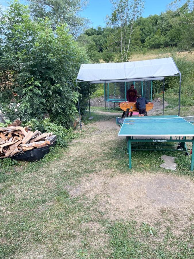 לז אור L Alpin Bel Appartement Avec Terrasse Dans Vieille Ferme De Montagne Renovee מראה חיצוני תמונה
