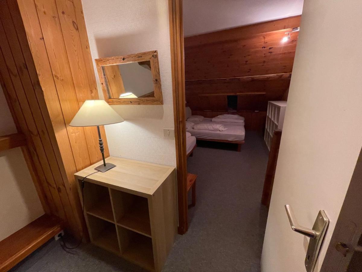 לז אור L Alpin Bel Appartement Avec Terrasse Dans Vieille Ferme De Montagne Renovee מראה חיצוני תמונה