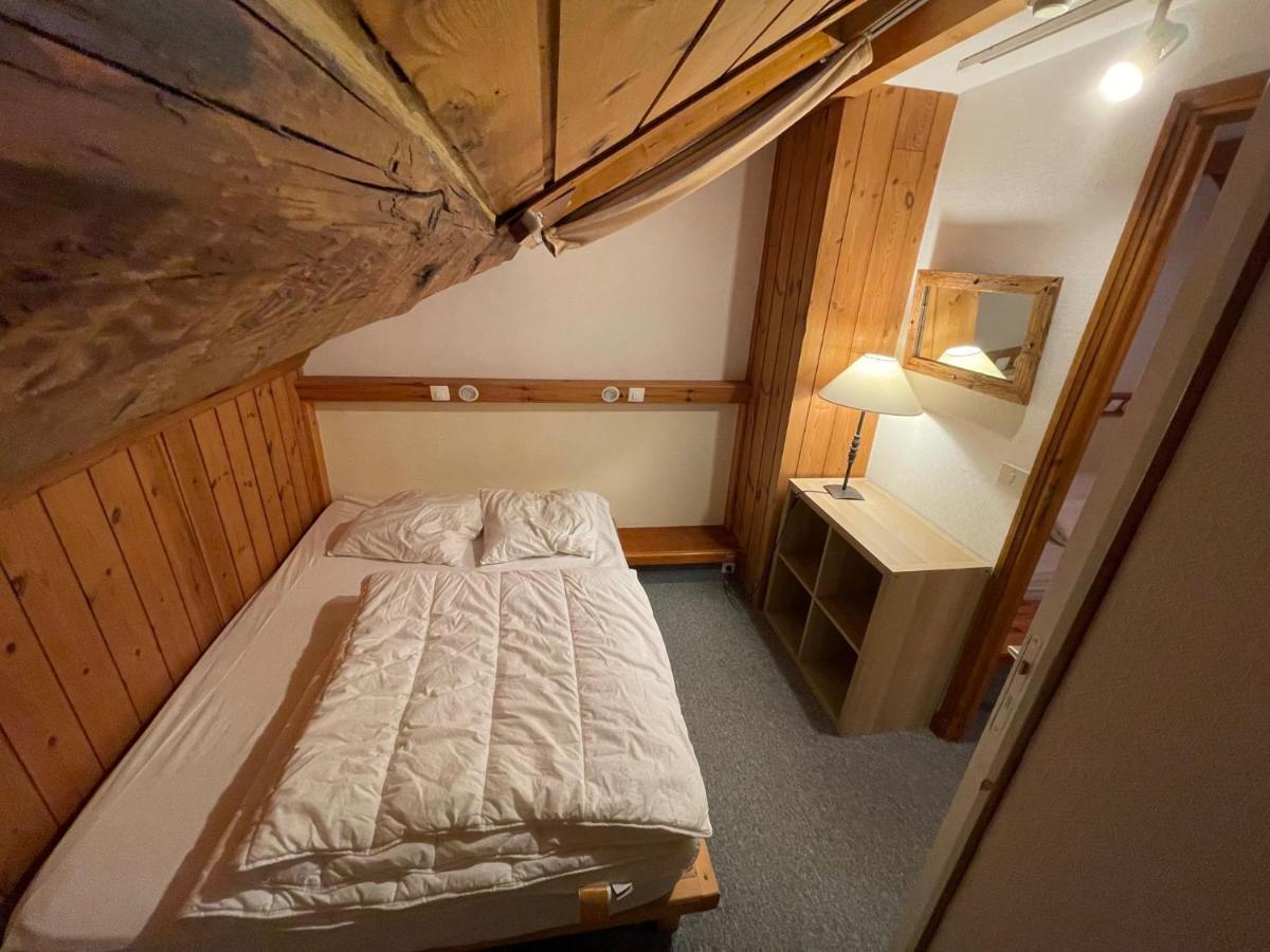 לז אור L Alpin Bel Appartement Avec Terrasse Dans Vieille Ferme De Montagne Renovee מראה חיצוני תמונה