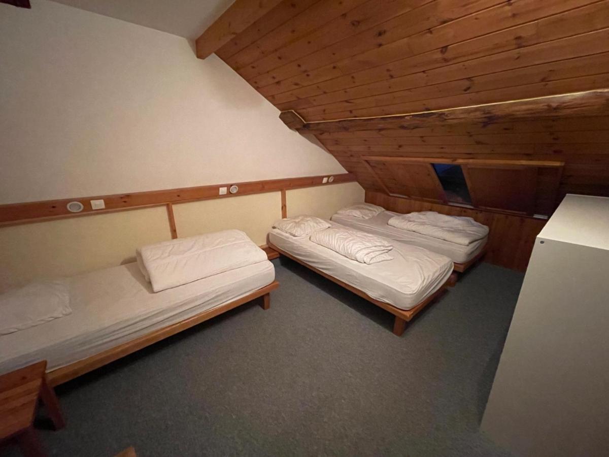 לז אור L Alpin Bel Appartement Avec Terrasse Dans Vieille Ferme De Montagne Renovee מראה חיצוני תמונה